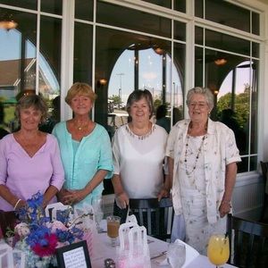 Meet your Posher, Claire